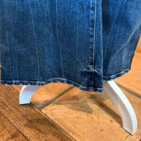 Express 70s Horse-bit Chain Mid-Rise Flare Jeans, size 8S - Picture 5 of 12